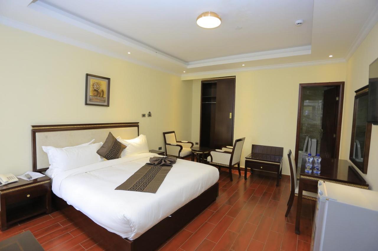 Yadonay Hotel Addis Abeba Esterno foto